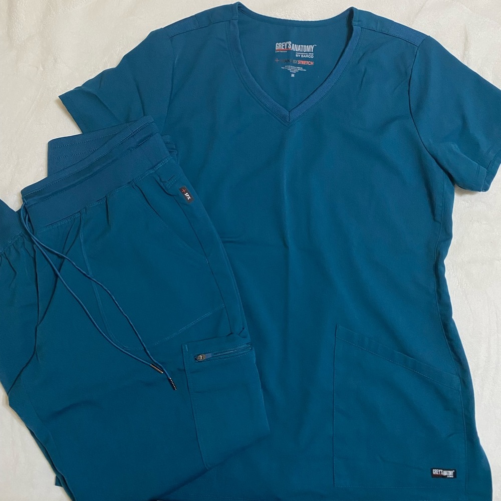 Women’s Scrubs - Bahama Blue Color